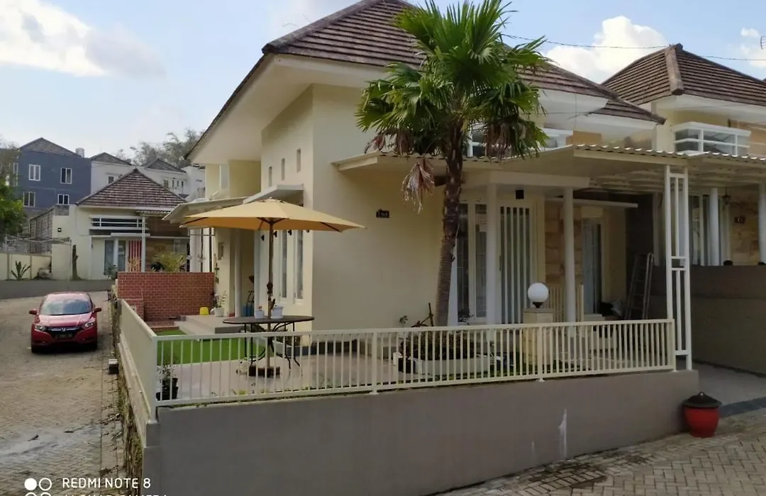Villa Allesha Batu-1